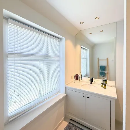 Peaceful 3-bedroom With Spacious Garden Vila Knokke-Heist