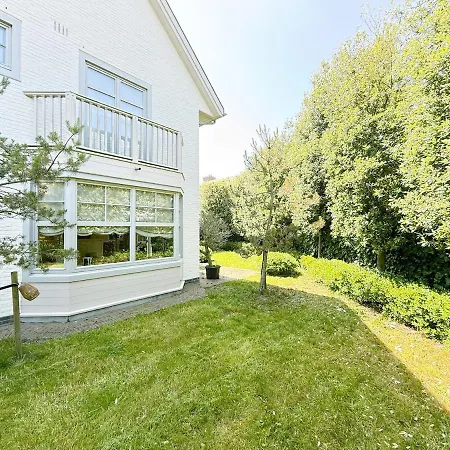 Peaceful 3-bedroom With Spacious Garden